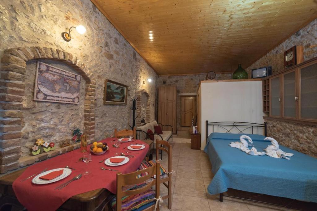 Menecrates Rustic - San Matteo Apartment Agios Matthaios  Exterior photo